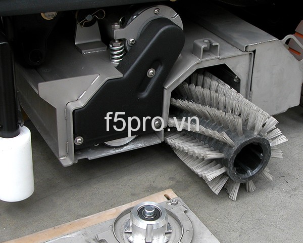 Máy chà sàn liên hợp ngồi lái Fasa A18 R90